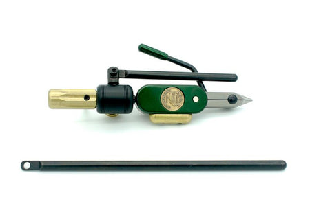 Du tilføjede <b><u>Revolution Series with Stainless Jaws Head-Body-Stem Combo Rustic Pine</u></b> til kurven.